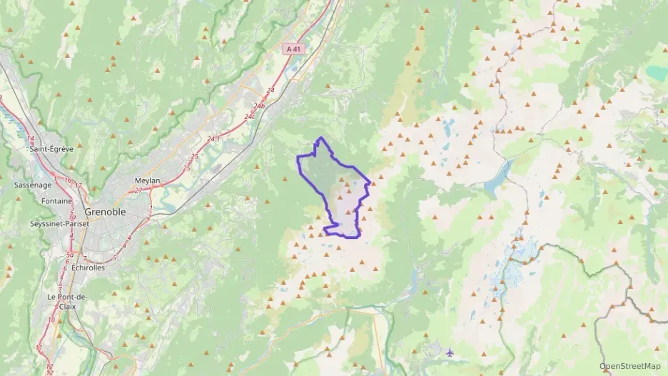 Maison 96 m² quatre pièces à vendre à Sainte-Agnès