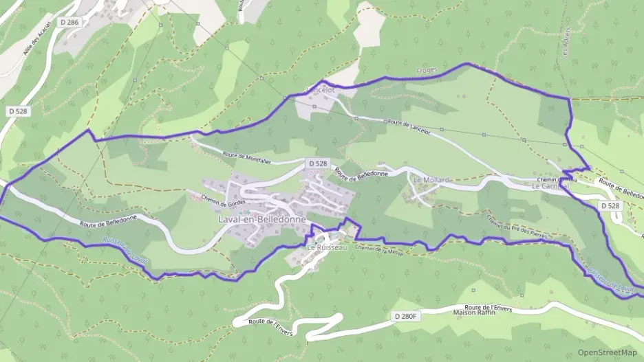 Maison 105 m² cinq pièces à vendre à Laval-en-Belledonne Maison 105 m² cinq pièces à vendre à Laval-en-Belledonne