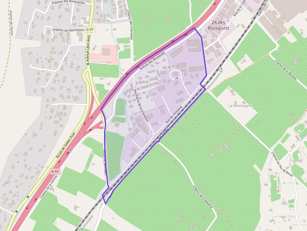 Maison 96 m² quatre pièces à vendre à Cuers