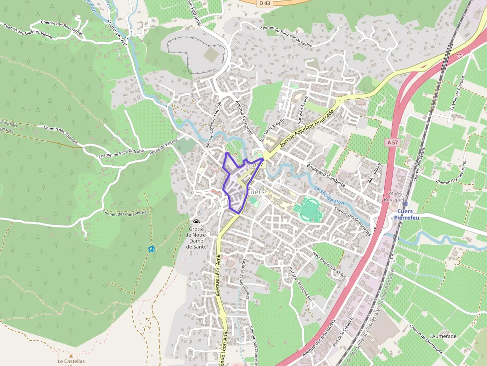 Maison 97 m² quatre pièces à vendre à Cuers