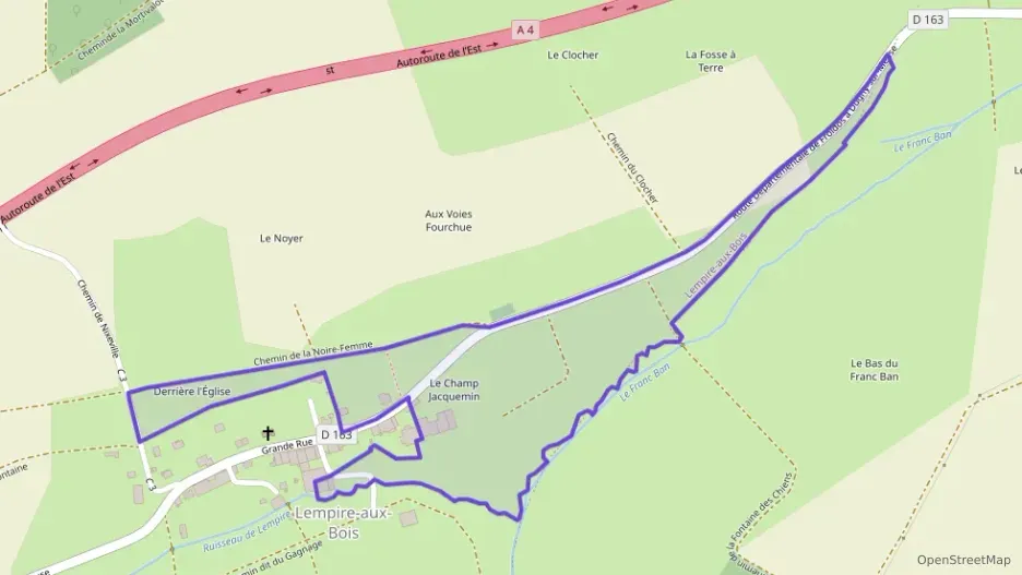 Maison 183 m² cinq pièces à vendre à Landrecourt-Lempire Maison 183 m² cinq pièces à vendre à Landrecourt-Lempire