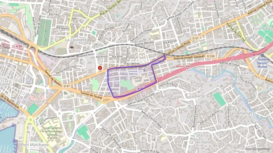 Maison 95 m² quatre pièces à vendre à Toulon Maison 95 m² quatre pièces à vendre à Toulon