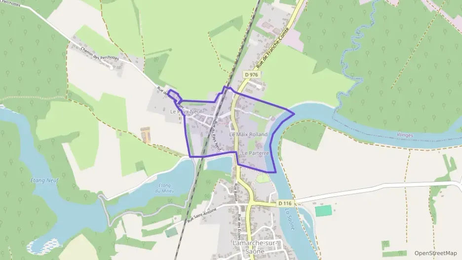 Maison 110 m² quatre pièces à vendre à Lamarche-sur-Saône Maison 110 m² quatre pièces à vendre à Lamarche-sur-Saône