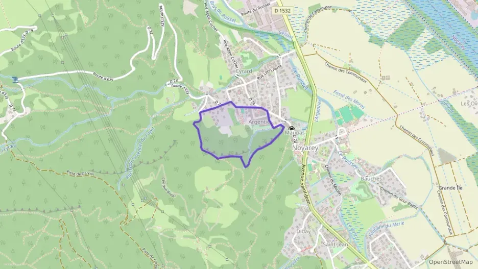 Maison 100 m² quatre pièces à vendre à Noyarey Maison 100 m² quatre pièces à vendre à Noyarey