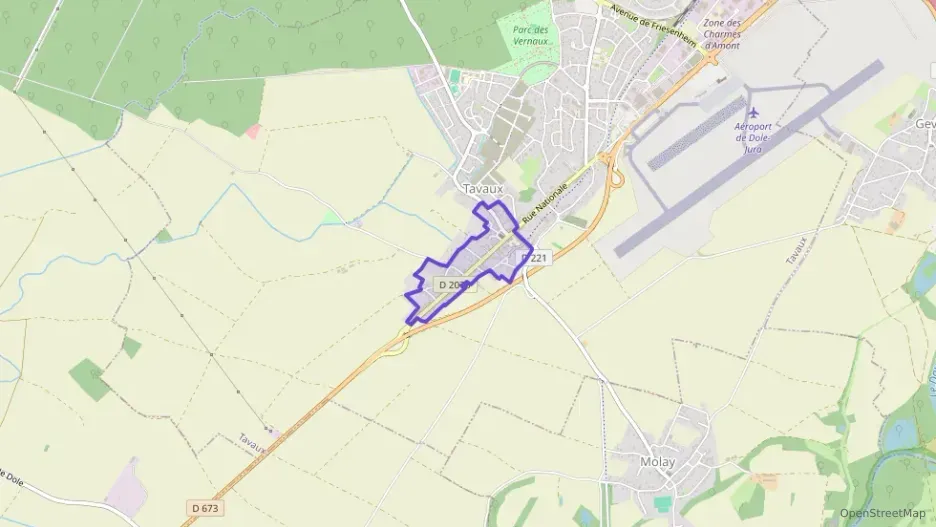 Maison 140 m² cinq pièces à vendre à Tavaux