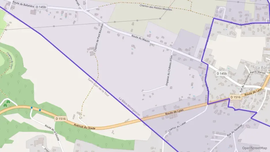 Maison 100 m² quatre pièces à vendre à La Bâtie-Montgascon Maison 100 m² quatre pièces à vendre à La Bâtie-Montgascon