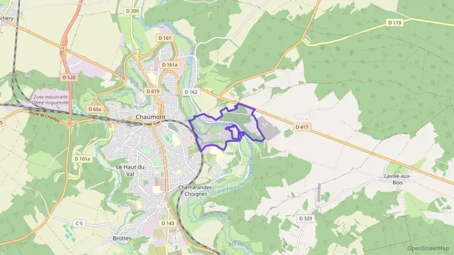 Maison 126 m² cinq pièces à vendre à Chamarandes-Choignes Maison 126 m² cinq pièces à vendre à Chamarandes-Choignes