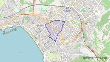 Maison 125 m² quatre pièces à vendre à Saint-Cyr-sur-Mer
