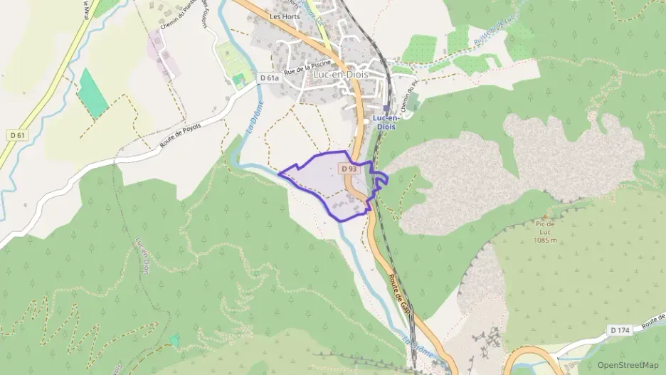 Maison 53 m² trois pièces à vendre à Luc-en-Diois Maison 53 m² trois pièces à vendre à Luc-en-Diois