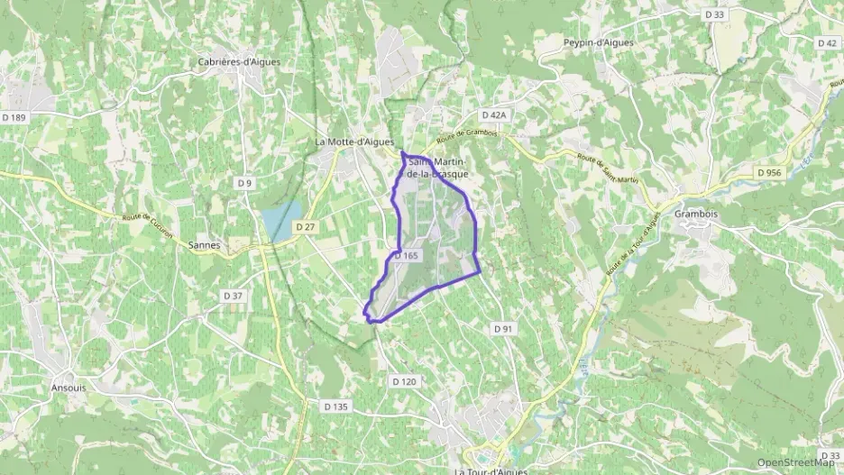 Maison 156 m² quatre pièces à vendre à Saint-Martin-de-la-Brasque Maison 156 m² quatre pièces à vendre à Saint-Martin-de-la-Brasque