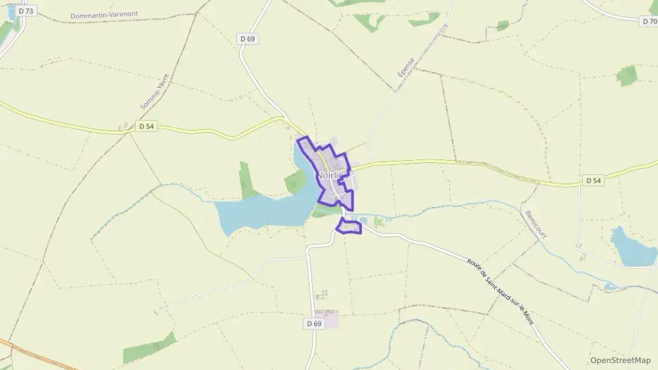 Maison 103 m² quatre pièces à vendre à Noirlieu Maison 103 m² quatre pièces à vendre à Noirlieu