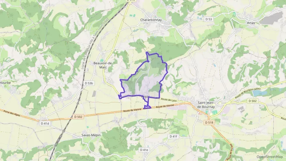 Maison 100 m² quatre pièces à vendre à Royas Maison 100 m² quatre pièces à vendre à Royas