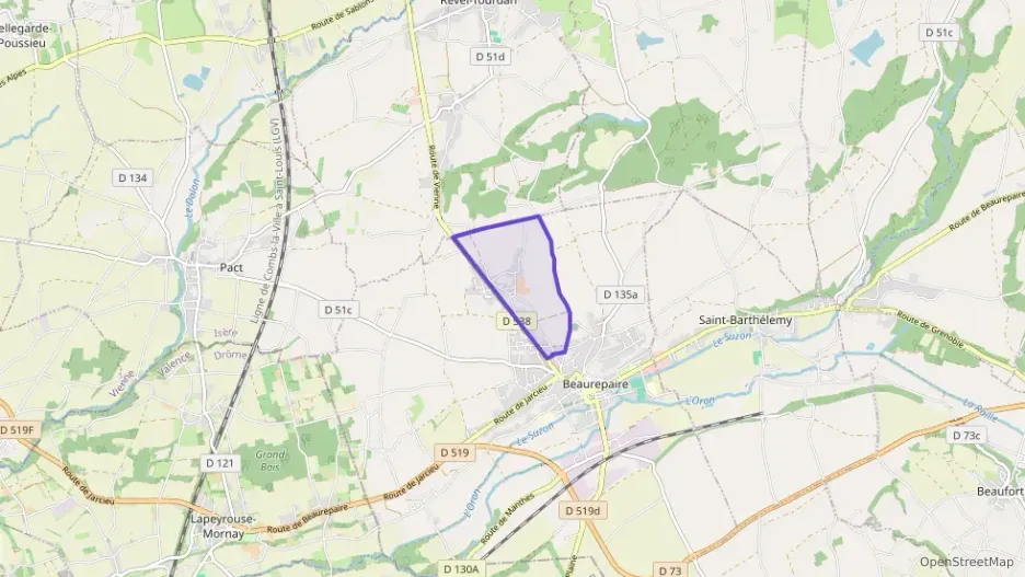 Maison 119 m² cinq pièces à vendre à Beaurepaire Maison 119 m² cinq pièces à vendre à Beaurepaire