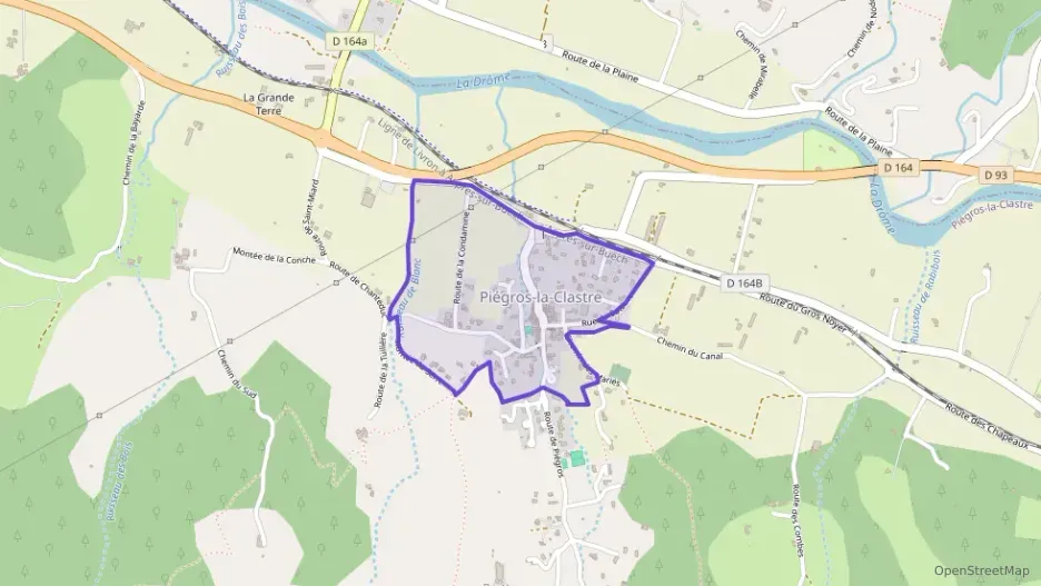 Maison 91 m² trois pièces à vendre à Piégros-la-Clastre Maison 91 m² trois pièces à vendre à Piégros-la-Clastre