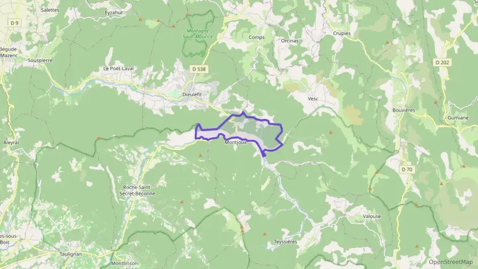 Maison 106 m² quatre pièces à vendre à Montjoux