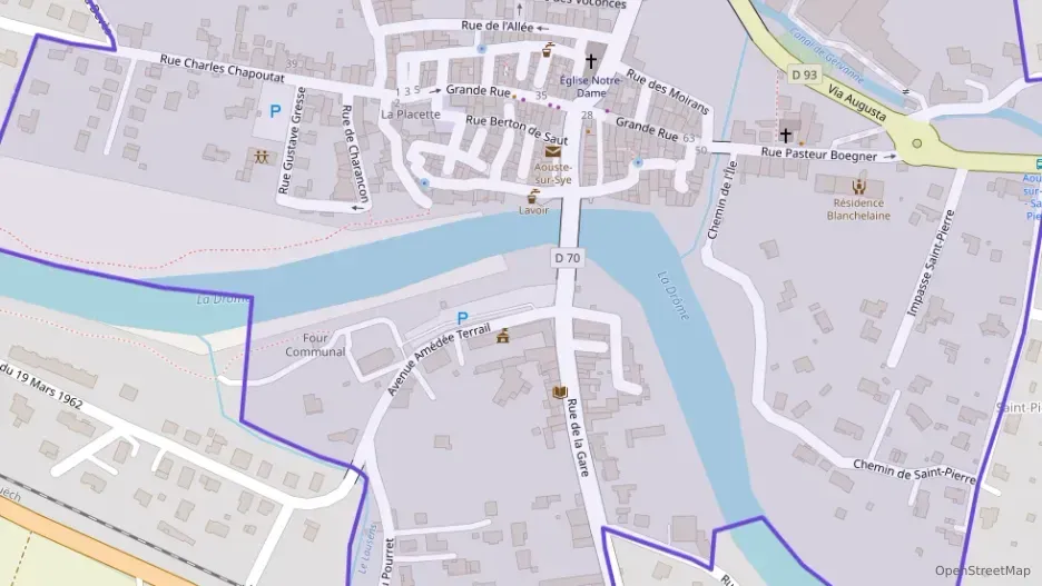 Maison 134 m² trois pièces à vendre à Aouste-sur-Sye Maison 134 m² trois pièces à vendre à Aouste-sur-Sye