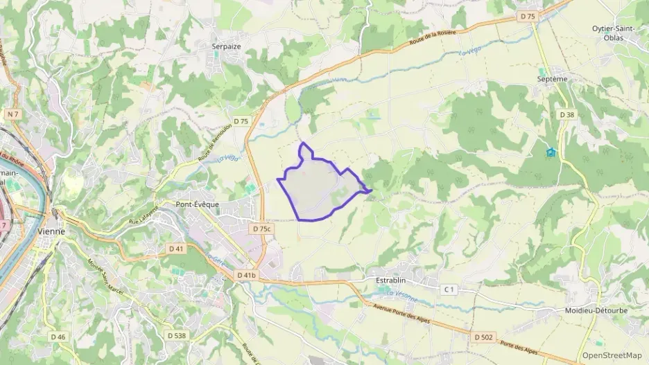 Maison 120 m² quatre pièces à vendre à Pont-Évêque Maison 120 m² quatre pièces à vendre à Pont-Évêque