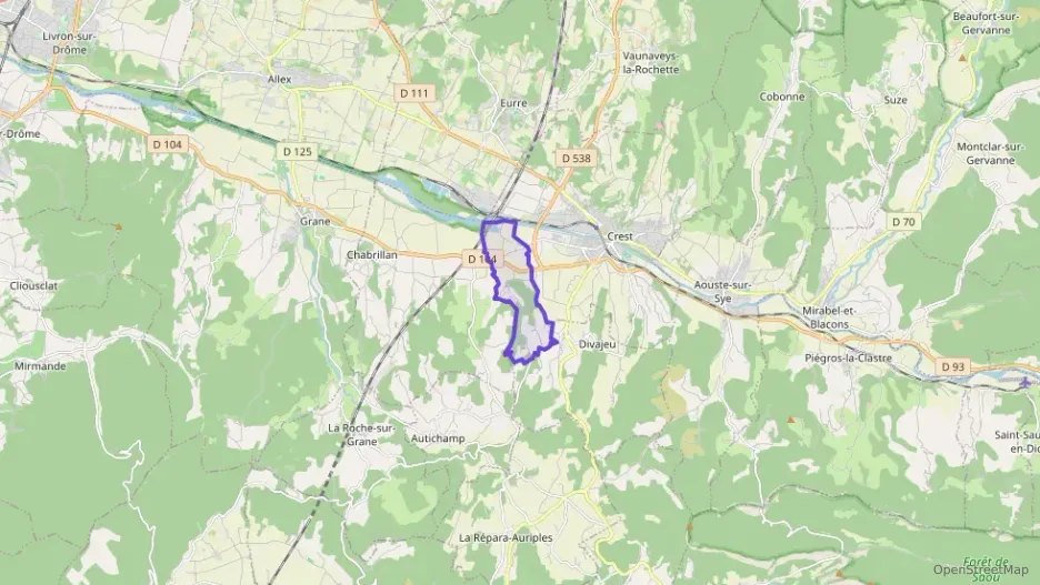 Maison 140 m² cinq pièces à vendre à Divajeu Maison 140 m² cinq pièces à vendre à Divajeu