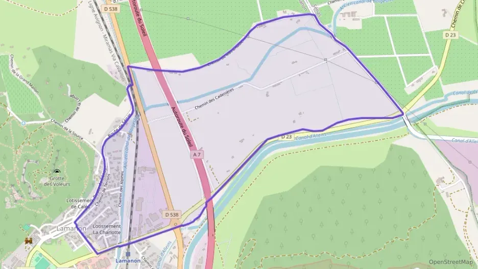 Maison 100 m² quatre pièces à vendre à Lamanon