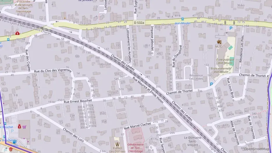 Maison 134 m² six pièces à vendre à Tain-l`Hermitage Maison 134 m² six pièces à vendre à Tain-l`Hermitage