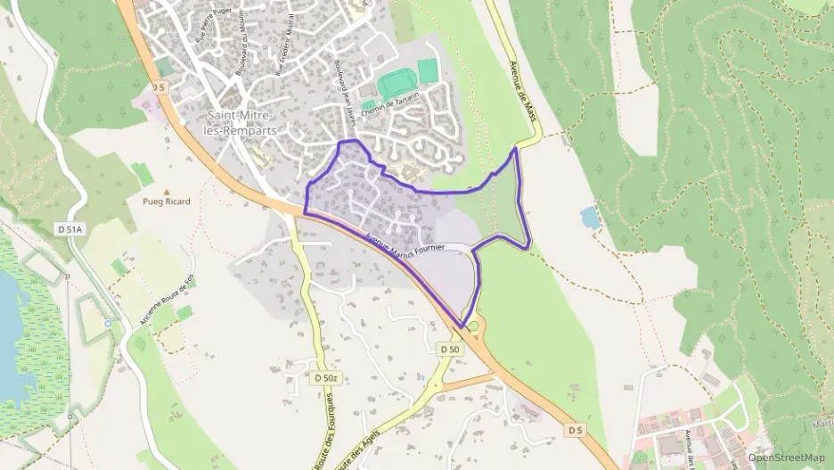 Maison 125 m² quatre pièces à vendre à Saint-Mitre-les-Remparts