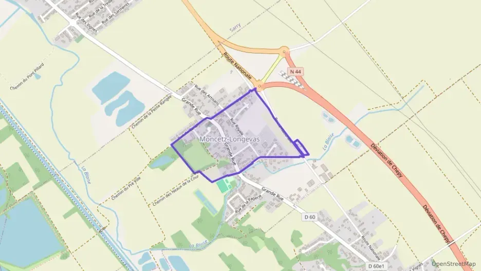 Maison 100 m² quatre pièces à vendre à Moncetz-Longevas Maison 100 m² quatre pièces à vendre à Moncetz-Longevas