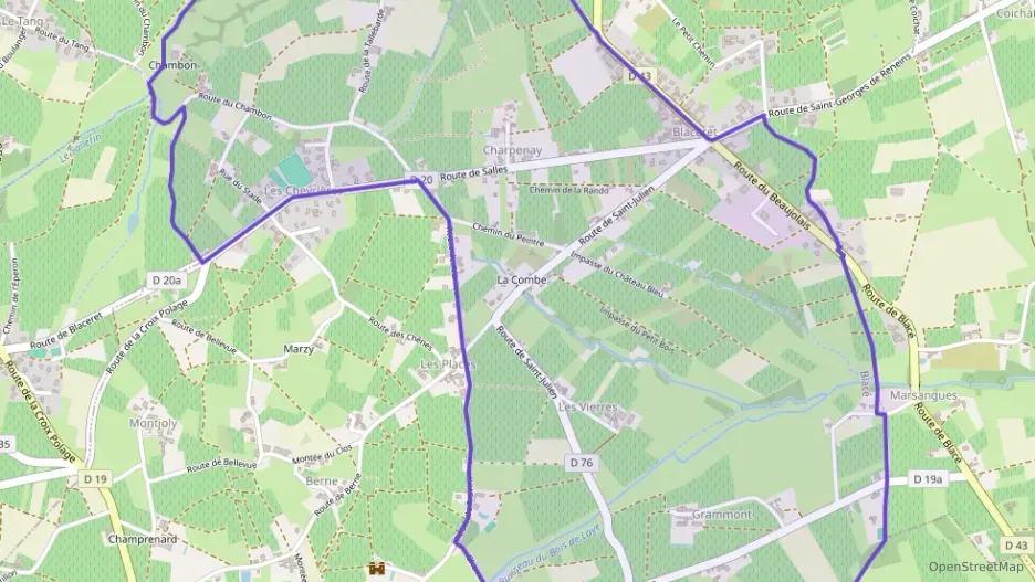 Maison 120 m² cinq pièces à vendre à Blacé Maison 120 m² cinq pièces à vendre à Blacé