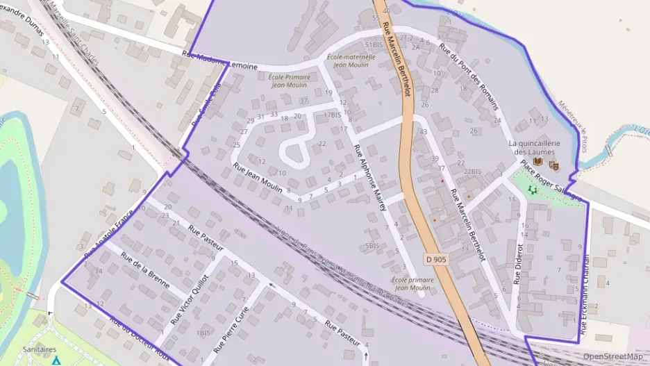 Maison 96 m² six pièces à vendre à Venarey-les-Laumes Maison 96 m² six pièces à vendre à Venarey-les-Laumes