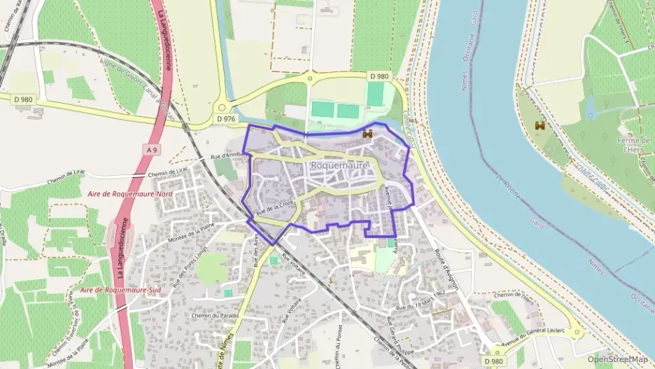 Maison 95 m² quatre pièces à vendre à Roquemaure Maison 95 m² quatre pièces à vendre à Roquemaure