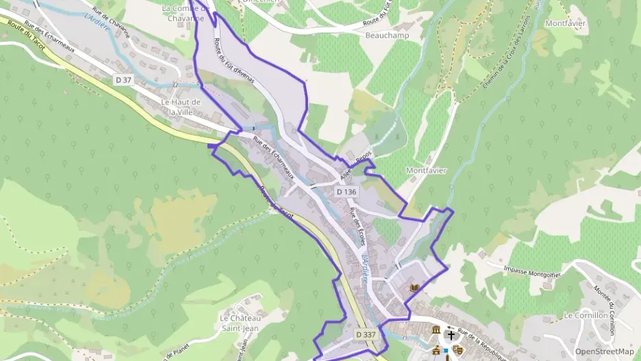 Maison 70 m² quatre pièces à vendre à Beaujeu Maison 70 m² quatre pièces à vendre à Beaujeu