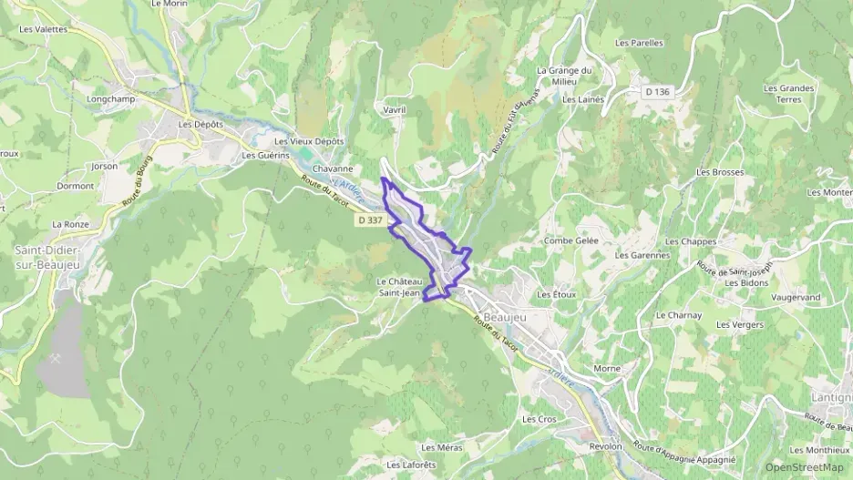 Maison 70 m² quatre pièces à vendre à Beaujeu Maison 70 m² quatre pièces à vendre à Beaujeu