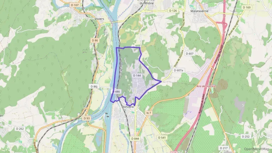 Maison 101 m² quatre pièces à vendre à Donzère