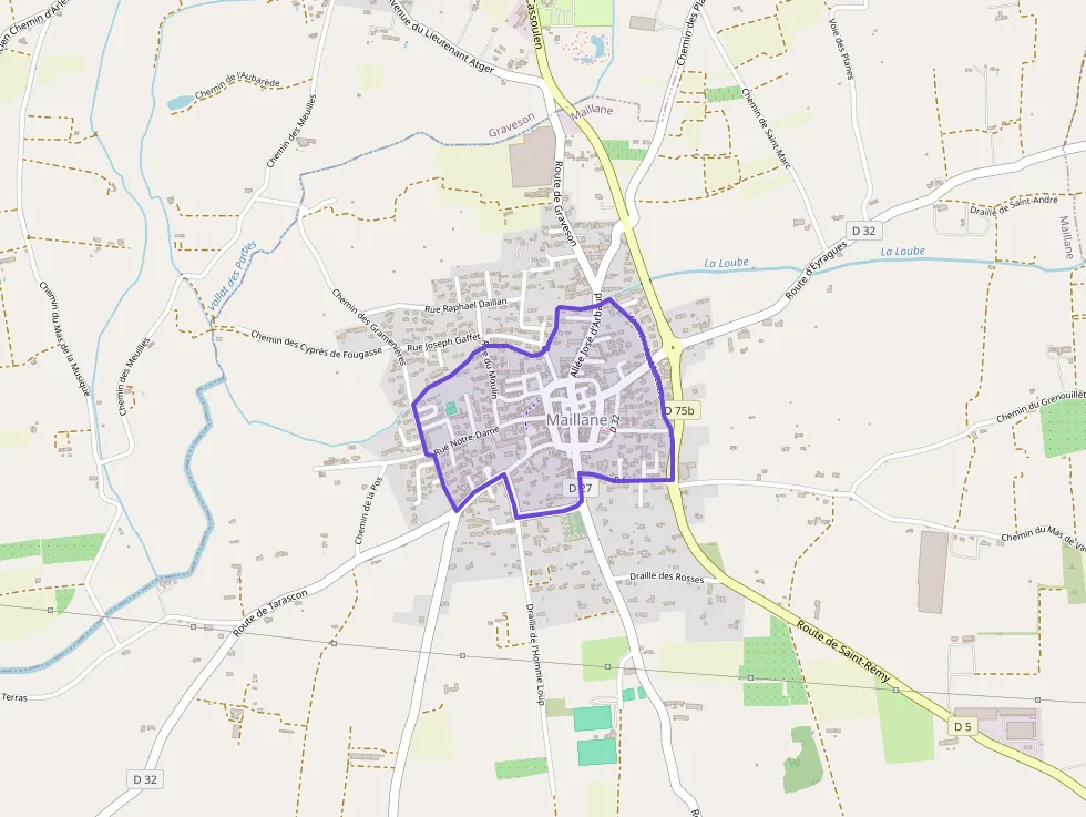 Maison 104 m² quatre pièces à vendre à Maillane