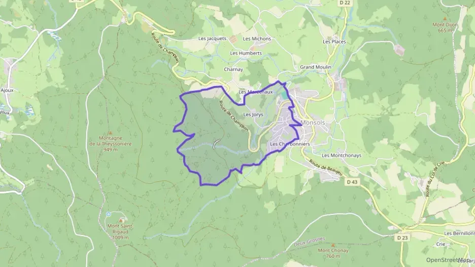 Maison 123 m² cinq pièces à vendre à Deux-Grosnes Maison 123 m² cinq pièces à vendre à Deux-Grosnes