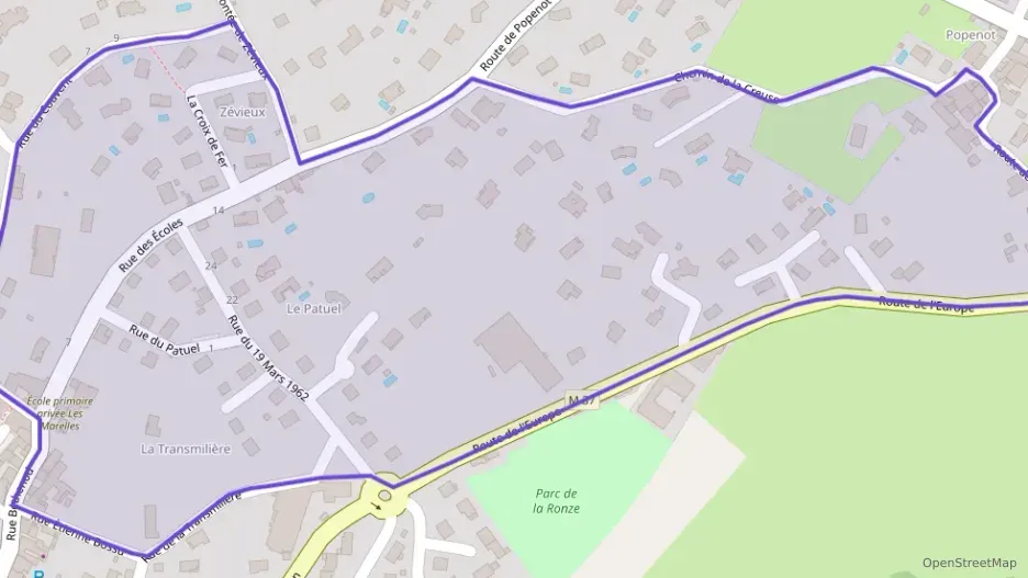 Maison 122 m² six pièces à vendre à Saint-Martin-la-Plaine Maison 122 m² six pièces à vendre à Saint-Martin-la-Plaine