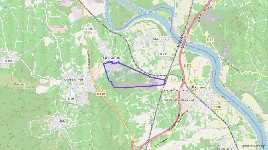 Maison 142 m² cinq pièces à vendre à Saint-Geniès-de-Comolas