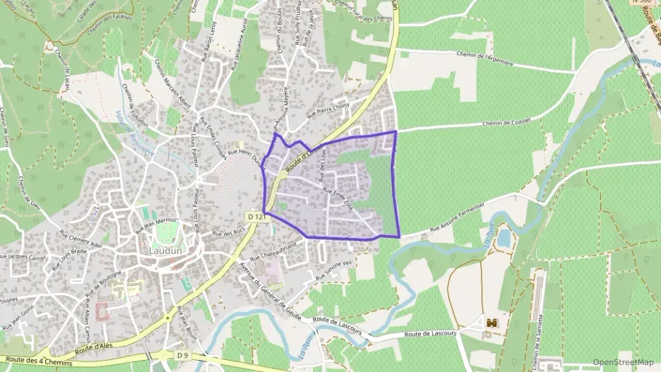 Maison 80 m² quatre pièces à vendre à Laudun-l`Ardoise