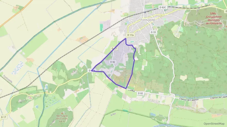 Maison 90 m² quatre pièces à vendre à Fontvieille Maison 90 m² quatre pièces à vendre à Fontvieille