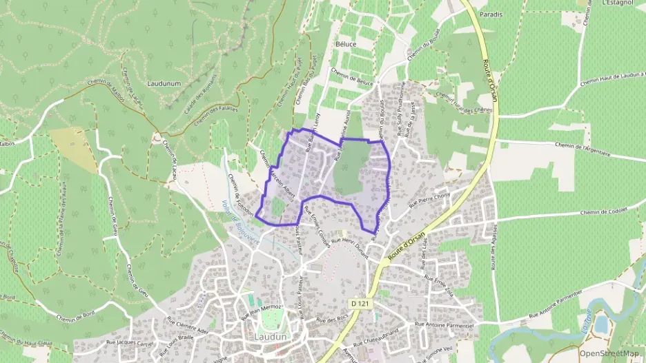 Maison 149 m² six pièces à vendre à Laudun-l`Ardoise