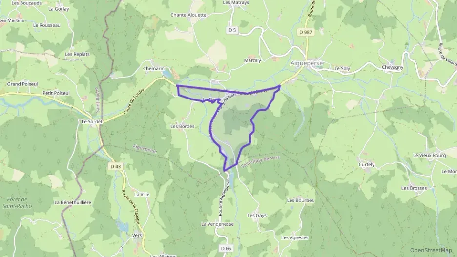 Maison 100 m² quatre pièces à vendre à Aigueperse Maison 100 m² quatre pièces à vendre à Aigueperse