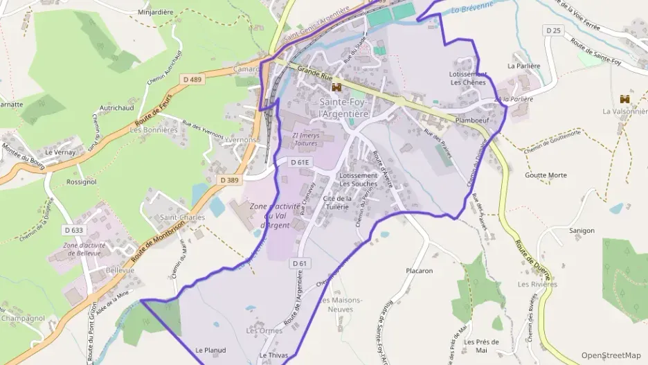 Maison 82 m² cinq pièces à vendre à Sainte-Foy-l`Argentière Maison 82 m² cinq pièces à vendre à Sainte-Foy-l`Argentière