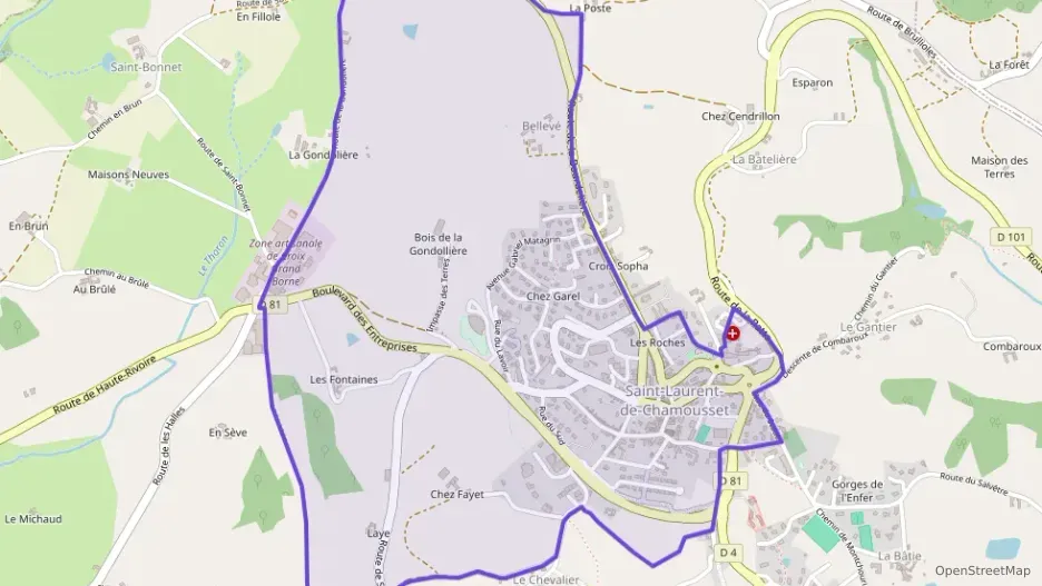 Maison 98 m² cinq pièces à vendre à Saint-Laurent-de-Chamousset Maison 98 m² cinq pièces à vendre à Saint-Laurent-de-Chamousset