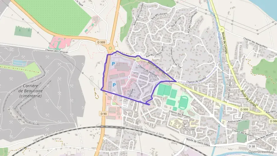 Maison 88 m² quatre pièces à vendre à Beaucaire Maison 88 m² quatre pièces à vendre à Beaucaire