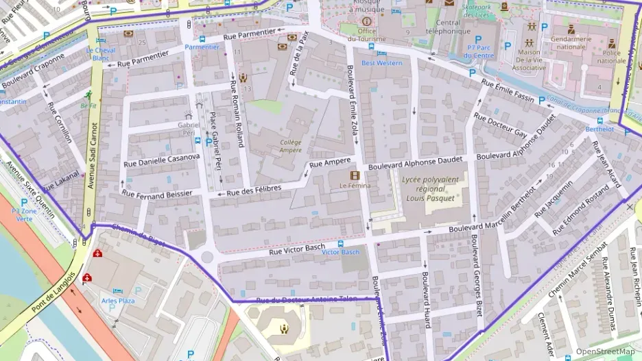 Maison 56 m² trois pièces à vendre à Arles