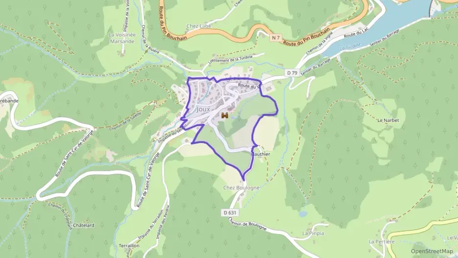 Maison 74 m² cinq pièces à vendre à Joux Maison 74 m² cinq pièces à vendre à Joux