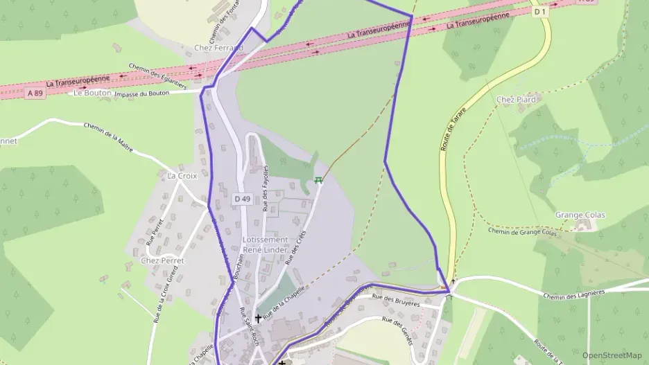 Maison 98 m² quatre pièces à vendre à Violay Maison 98 m² quatre pièces à vendre à Violay