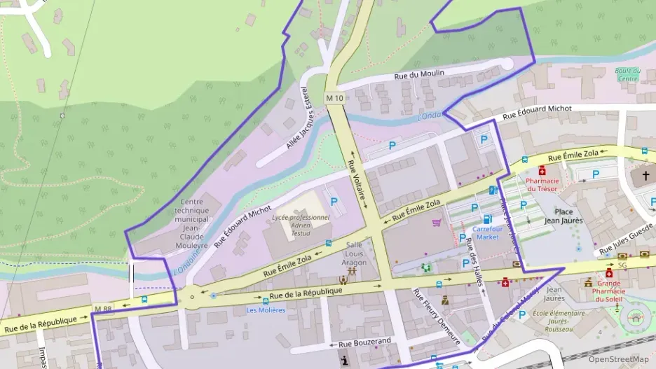 Maison 111 m² six pièces à vendre à Le Chambon-Feugerolles Maison 111 m² six pièces à vendre à Le Chambon-Feugerolles