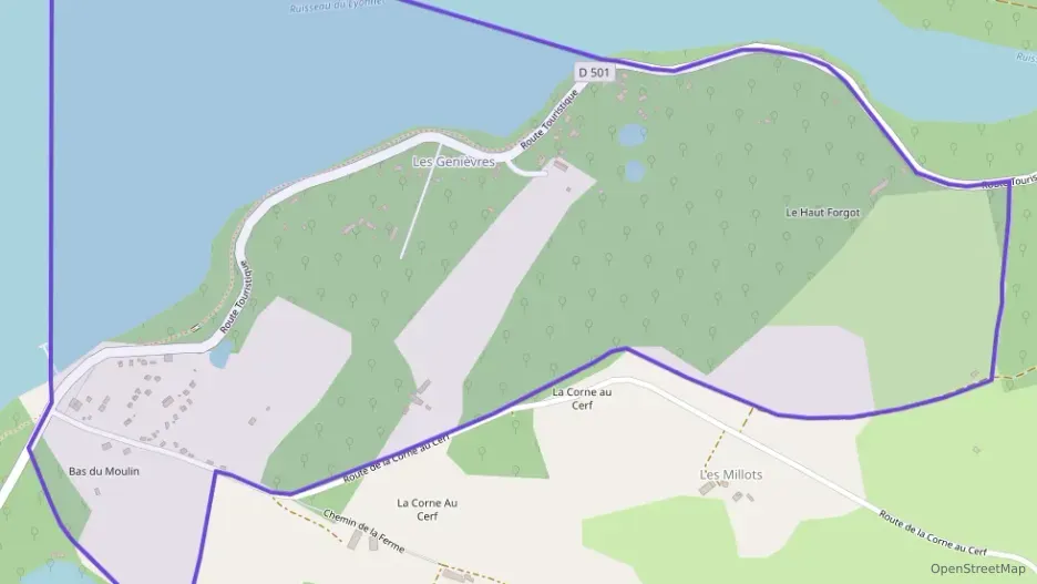 Maison 130 m² cinq pièces à vendre à Moux-en-Morvan Maison 130 m² cinq pièces à vendre à Moux-en-Morvan