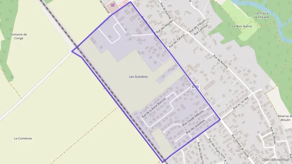 Maison 81 m² quatre pièces à vendre à Saint-Lyé Maison 81 m² quatre pièces à vendre à Saint-Lyé