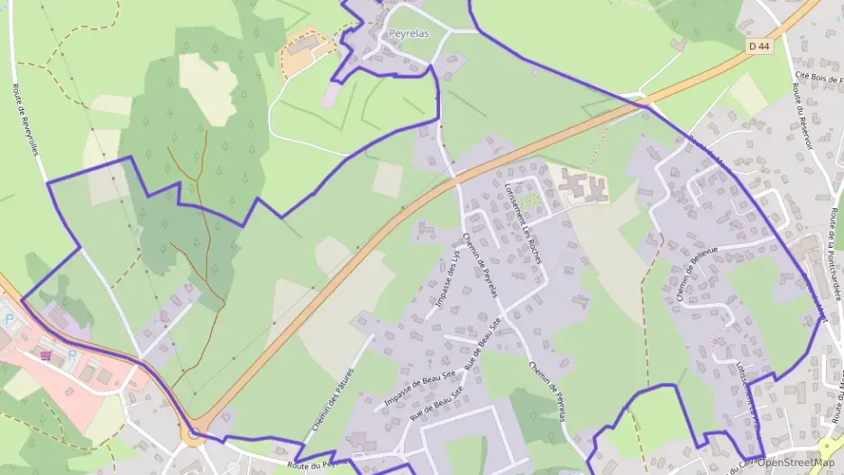 Maison 160 m² sept pièces à vendre à Sainte-Sigolène Maison 160 m² sept pièces à vendre à Sainte-Sigolène